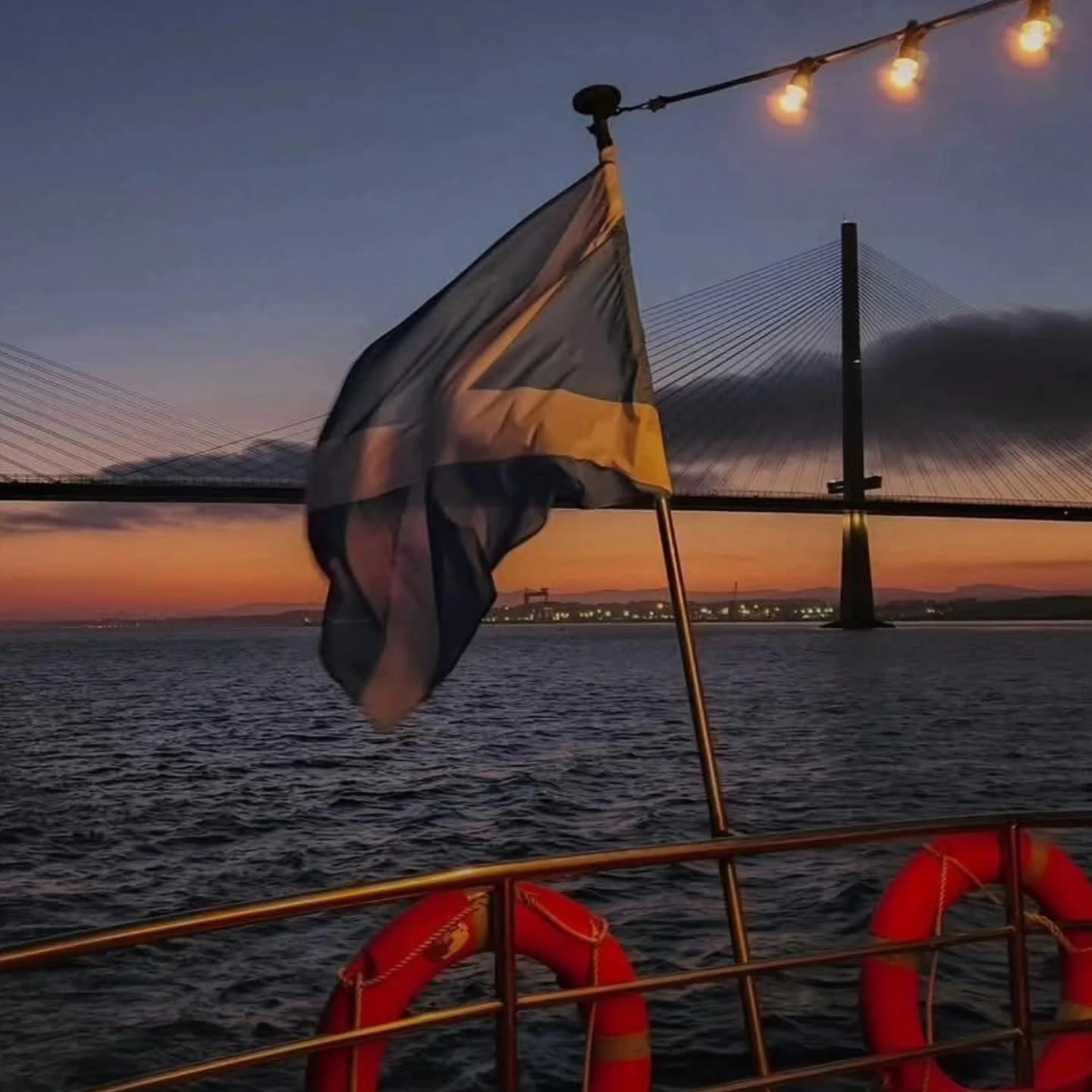 Background image - Maid Sunset Cruise